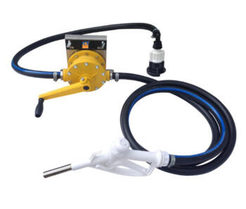 AdBlue IBC pompe rotative avec pistolet manuel mm
Cette pompe à main rotative très légère est le moyen le plus simple de faire le plein d'AdBlue manuellement. AdBlue IBC pompe rotative